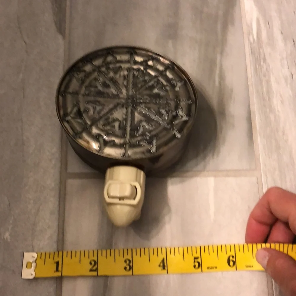 Nightlight made from Steel Can for Recycling